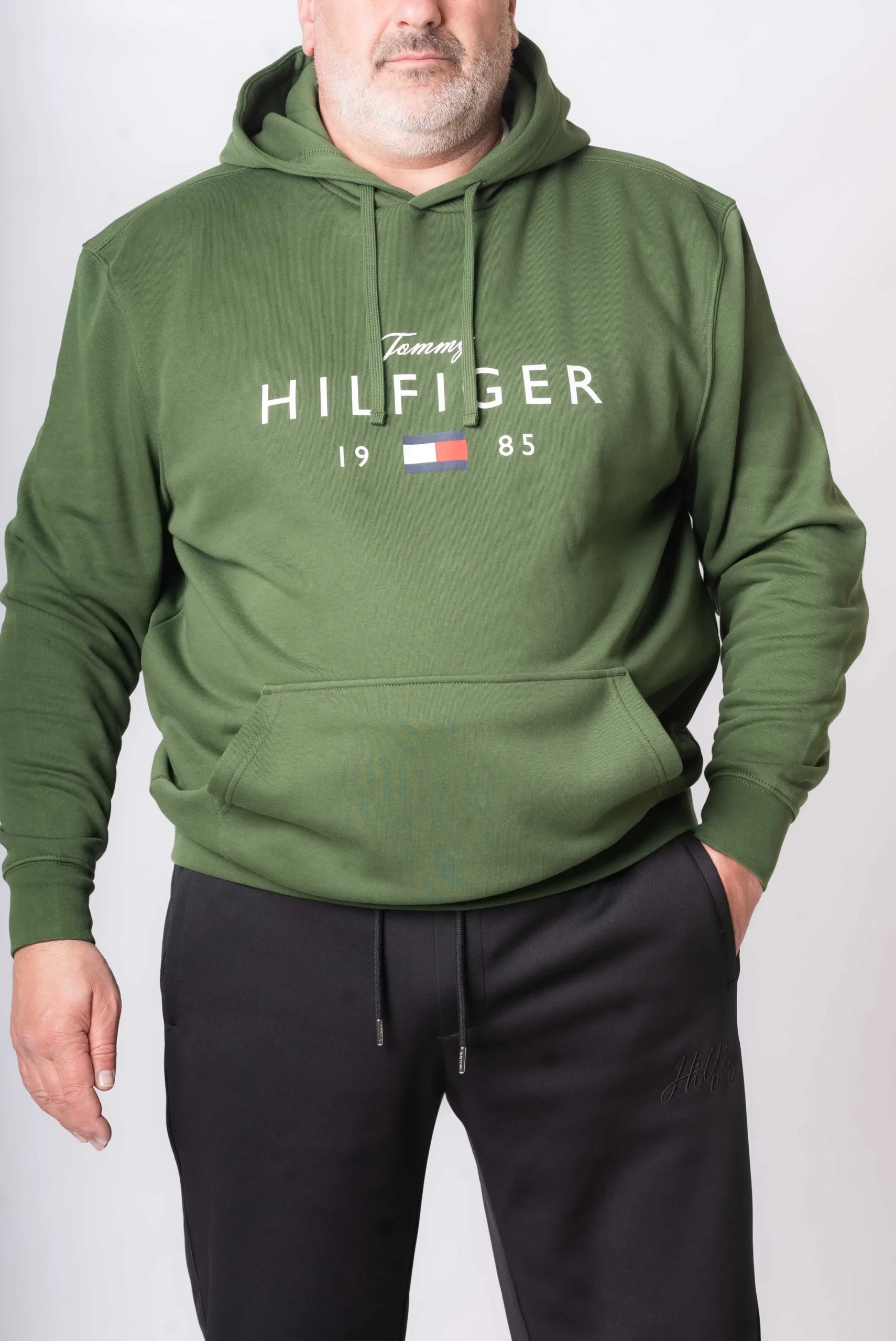 ΜΠΛΟΥΖΑ TOMMY HILFIGER HOODE ΣΤΑΜΩΤΗ ΜΕ ΤΟ BRAND ΜΠΛΟΥΖΑ TOMMY HILFIGER HOODE ΣΤΑΜΩΤΗ ΜΕ ΤΟ BRAND - Image 1