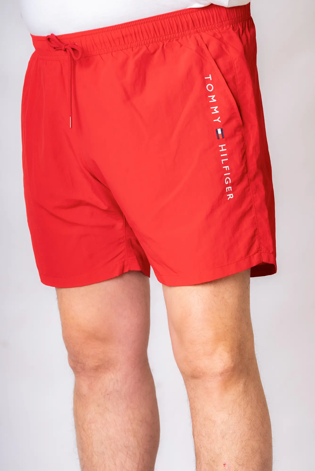 ΜΑΓΙΩ TOMMY HILFIGER ΜΕ ΤΟ BRAND ΣΤΟ ΠΛΑΙ ΜΑΓΙΩ TOMMY HILFIGER ΜΕ ΤΟ BRAND ΣΤΟ ΠΛΑΙ - Image 1